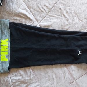 Pink yoga half leggings